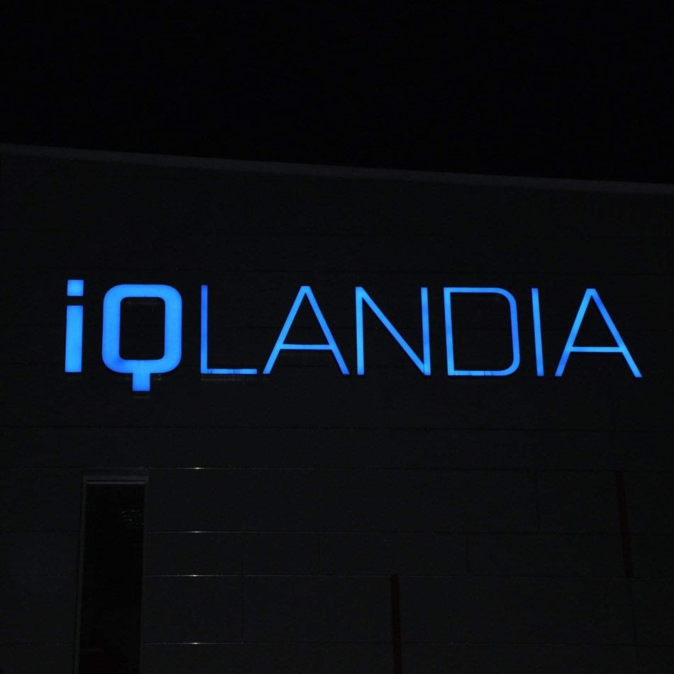 IQ Landia